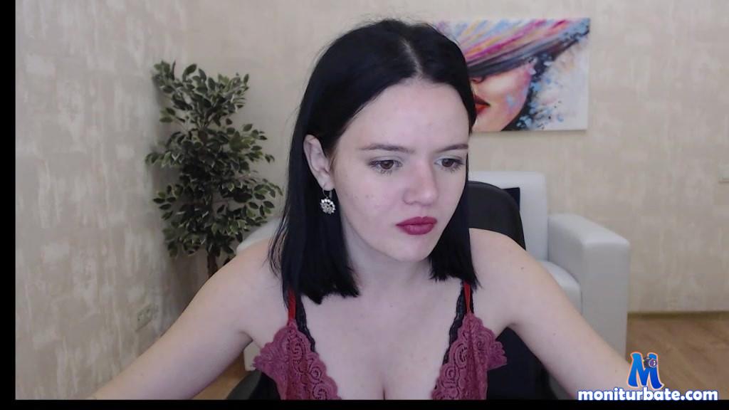 miaredi camsoda livecam performer profile