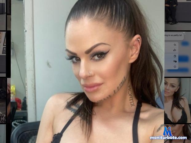 nikkisikk camsoda livecam performer profile