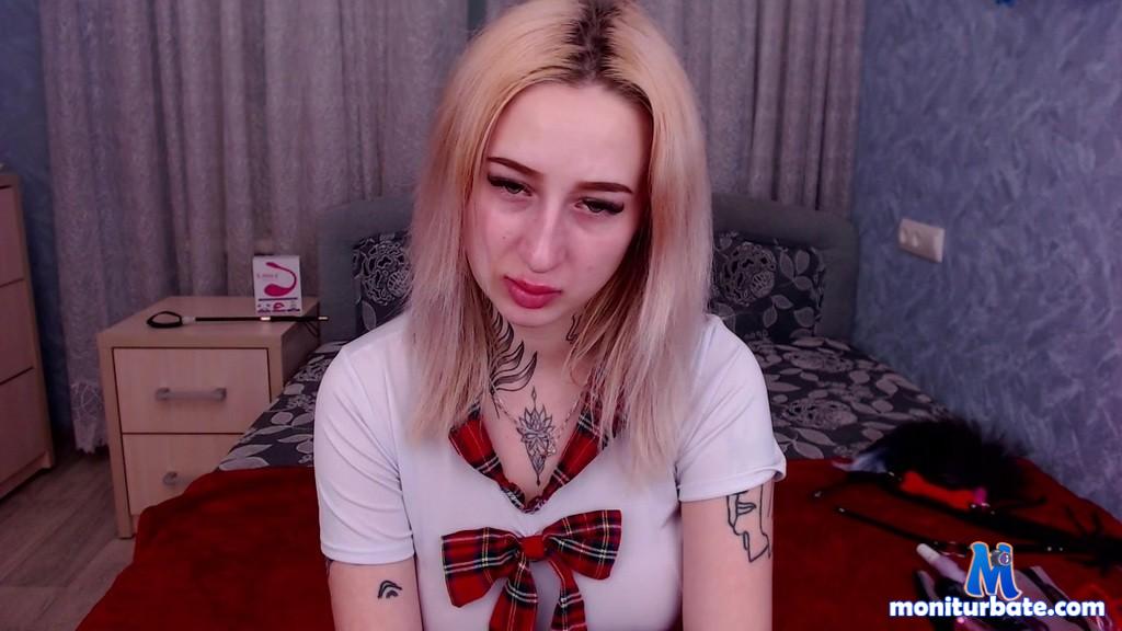 ladymoonlight Camsoda performer big-tits cum toys petite lovense ass blonde blowjob amateur swallow