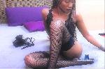 petiteprettyplum Camsoda livecam show performer room profile