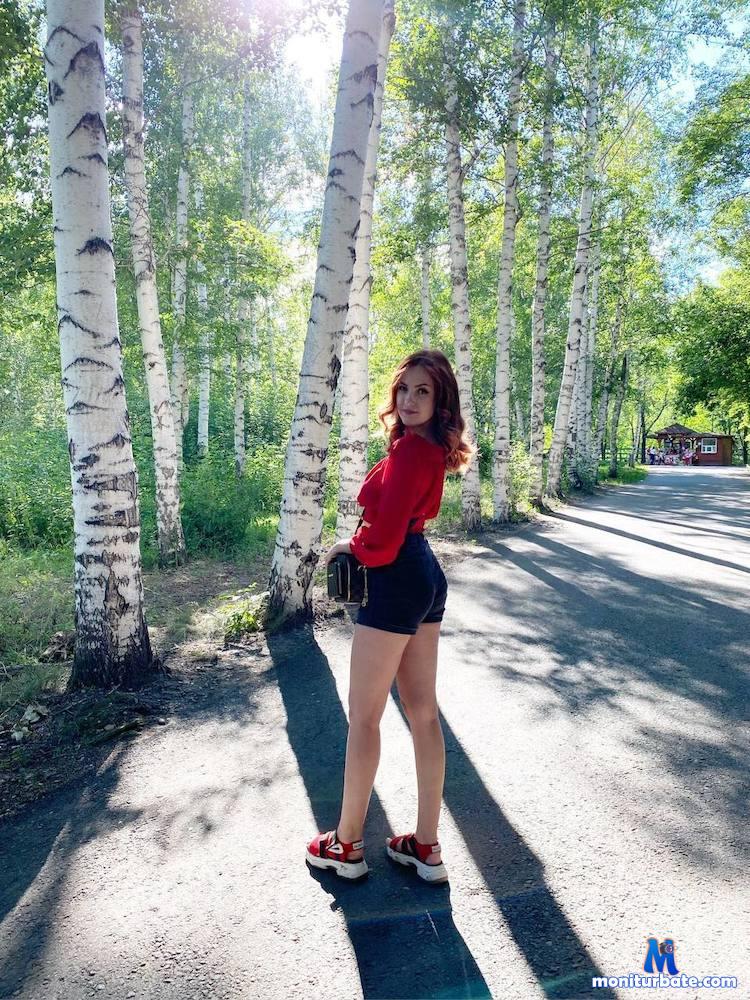 elialess camsoda livecam performer profile