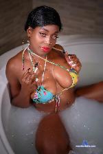 canela-01 Camsoda livecam show performer room profile
