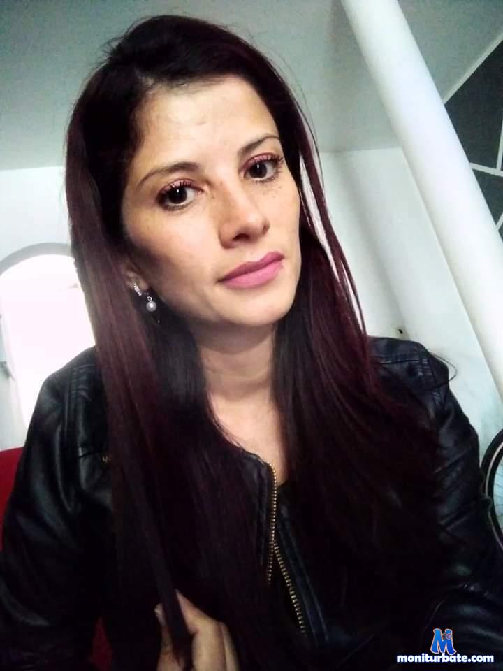 aliiz-011 camsoda livecam performer profile