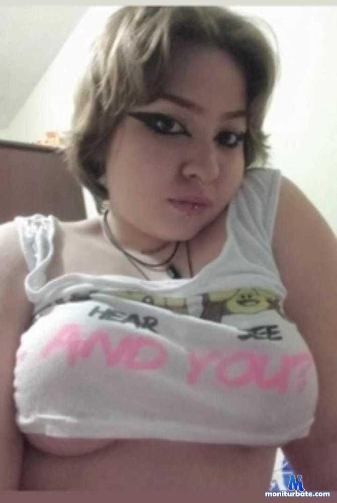 nikky-coopeer camsoda livecam performer profile