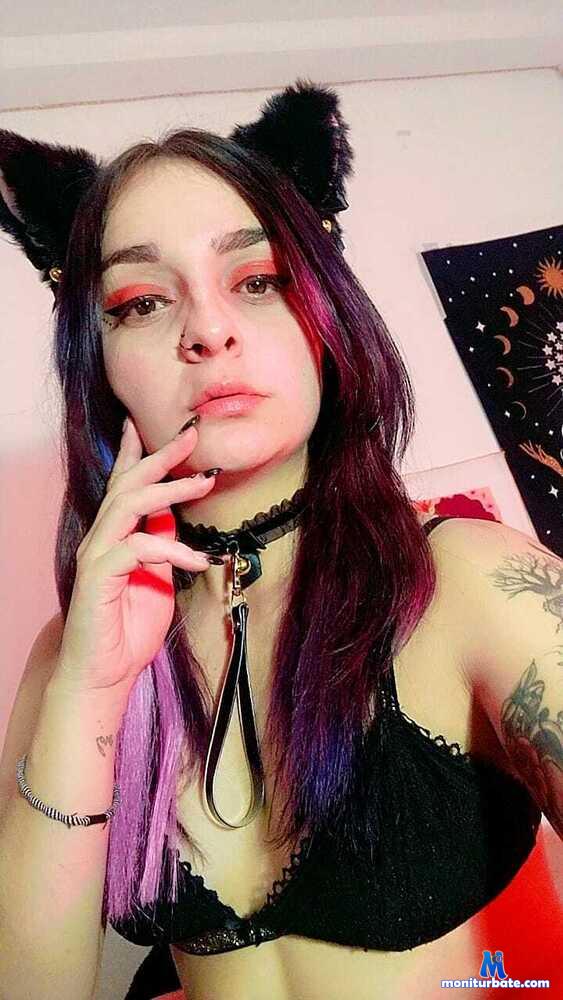 karinnadamngirl-1 Camsoda performer 