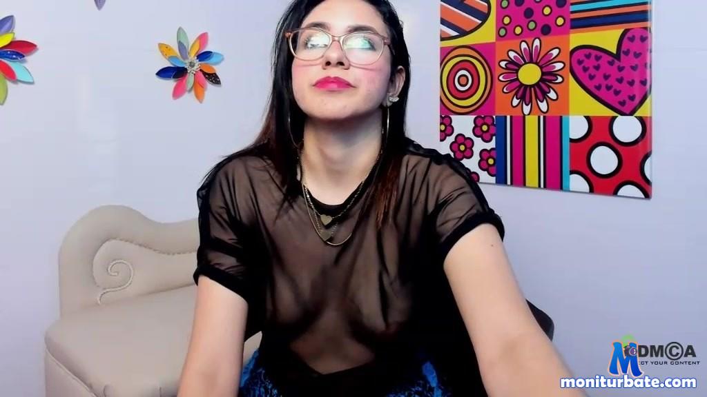 liahoney camsoda livecam performer profile