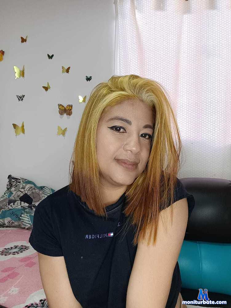 hatria-broom Camsoda performer 