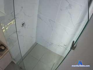 voyeurcam-casa-salsa-bathroom-7 camsoda livecam performer profile