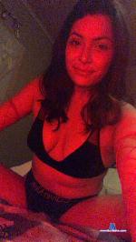 bebeluna Camsoda livecam show performer room profile