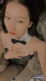 berrybee Camsoda livecam show performer room profile