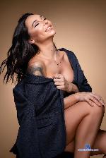 beatricebee Camsoda livecam show performer room profile