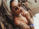 bella-whitee Camsoda livecam show performer room profile