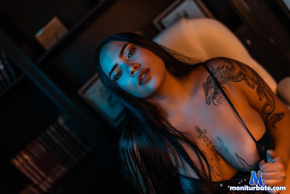 sarayvargas camsoda livecam performer profile