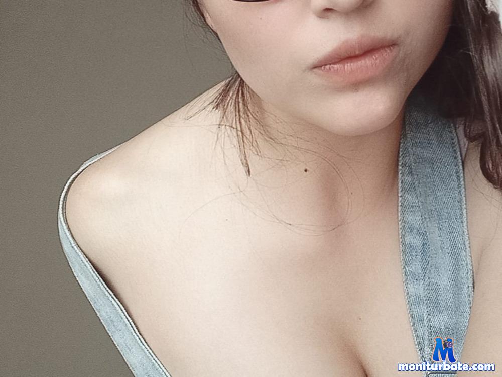 dakotamills camsoda livecam performer profile