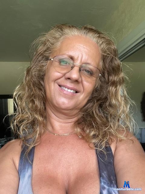 aquavita69 camsoda livecam performer profile