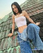 carolinavega15 Camsoda livecam show performer room profile