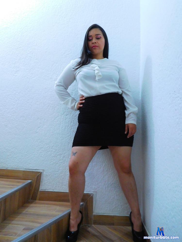 paulamilf Camsoda performer 