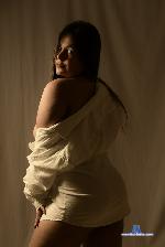 lilly-19 Camsoda livecam show performer room profile