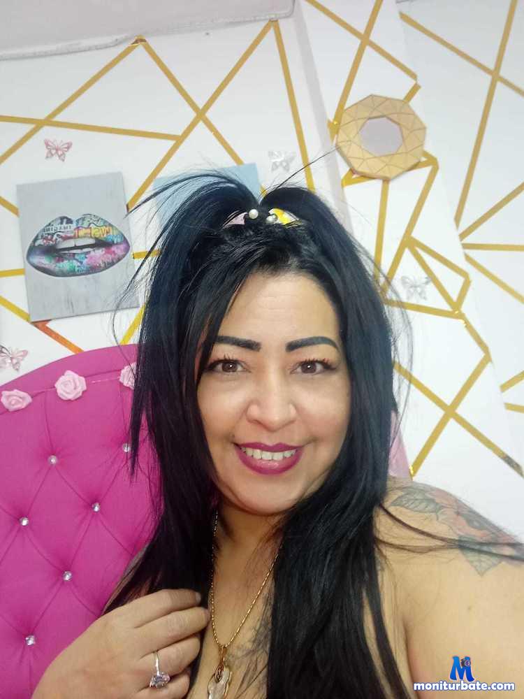 bettyboobies camsoda livecam performer profile