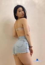 rineyon Camsoda livecam show performer room profile