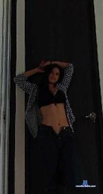 bella-giram Camsoda livecam show performer room profile