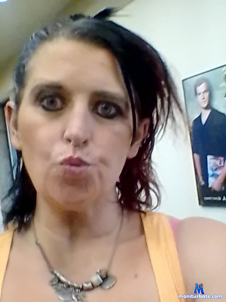 tinker000203 camsoda livecam performer profile