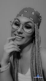 kendrasyn Camsoda livecam show performer room profile