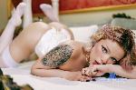 foxxyadele Camsoda livecam show performer room profile