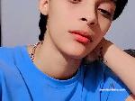emiliano-giyu Camsoda livecam show performer room profile
