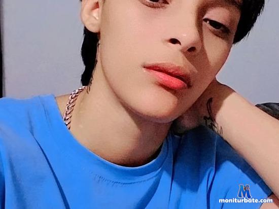emiliano-giyu camsoda livecam performer profile