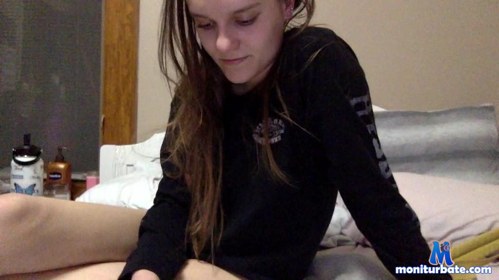 princesshannah420 Camsoda performer big-tits brunette shaved-pussy petite dildo masturbation teen amateur college masterbation
