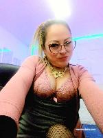 imnoa Camsoda livecam show performer room profile