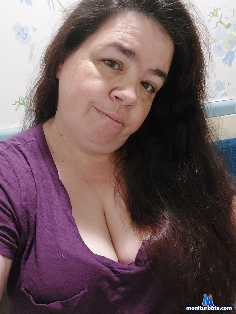 saucywench camsoda livecam performer profile