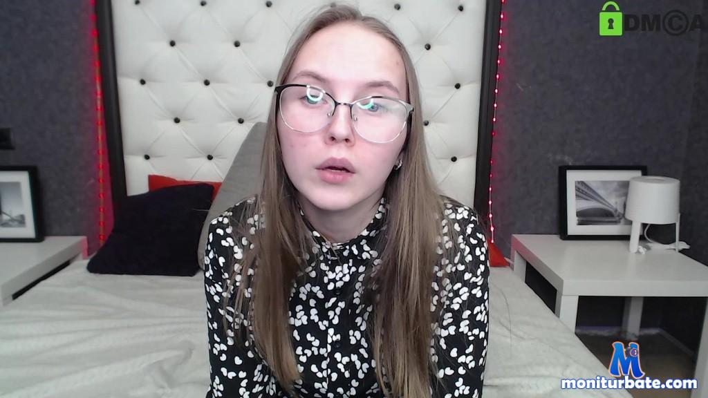 felitciaa Camsoda performer cum feet fetish petite ass small-tits teen big-ass new college