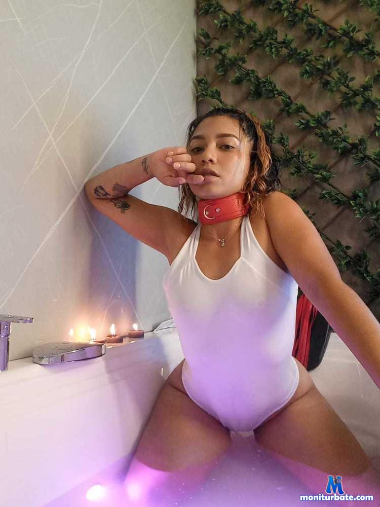 ammyrose camsoda livecam performer profile