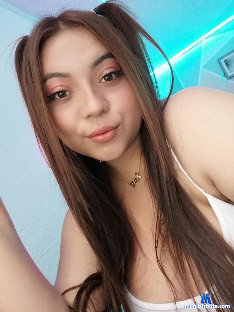 rebeca-charme Camsoda performer 