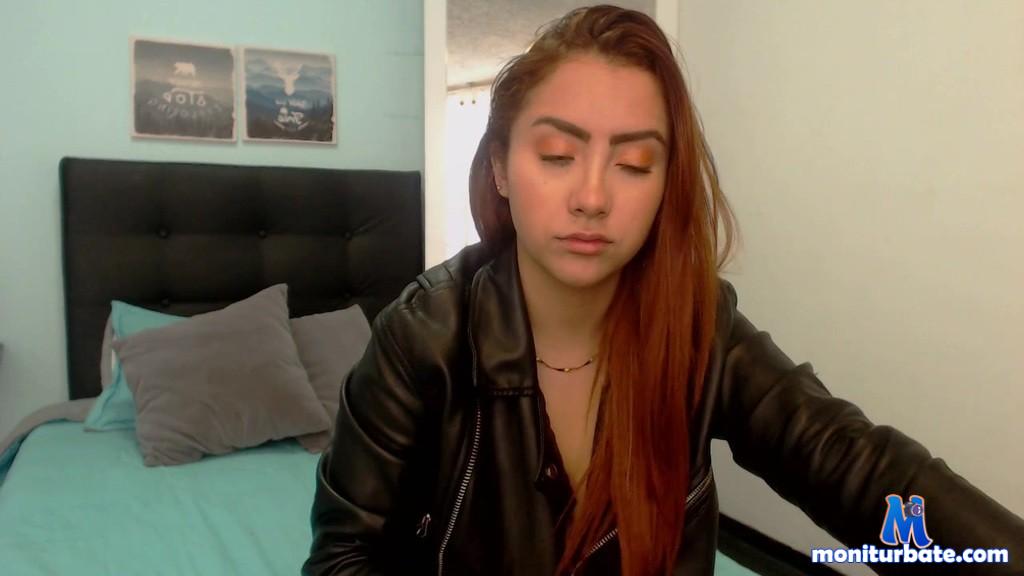 hanna-willians Camsoda performer big-tits curvy toys shaved-pussy ass blowjob dildo masturbation lush public