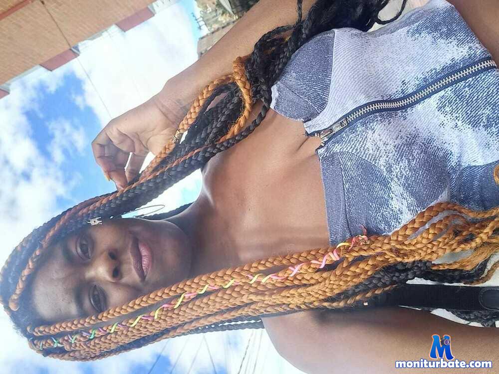 miss-kiara camsoda livecam performer profile