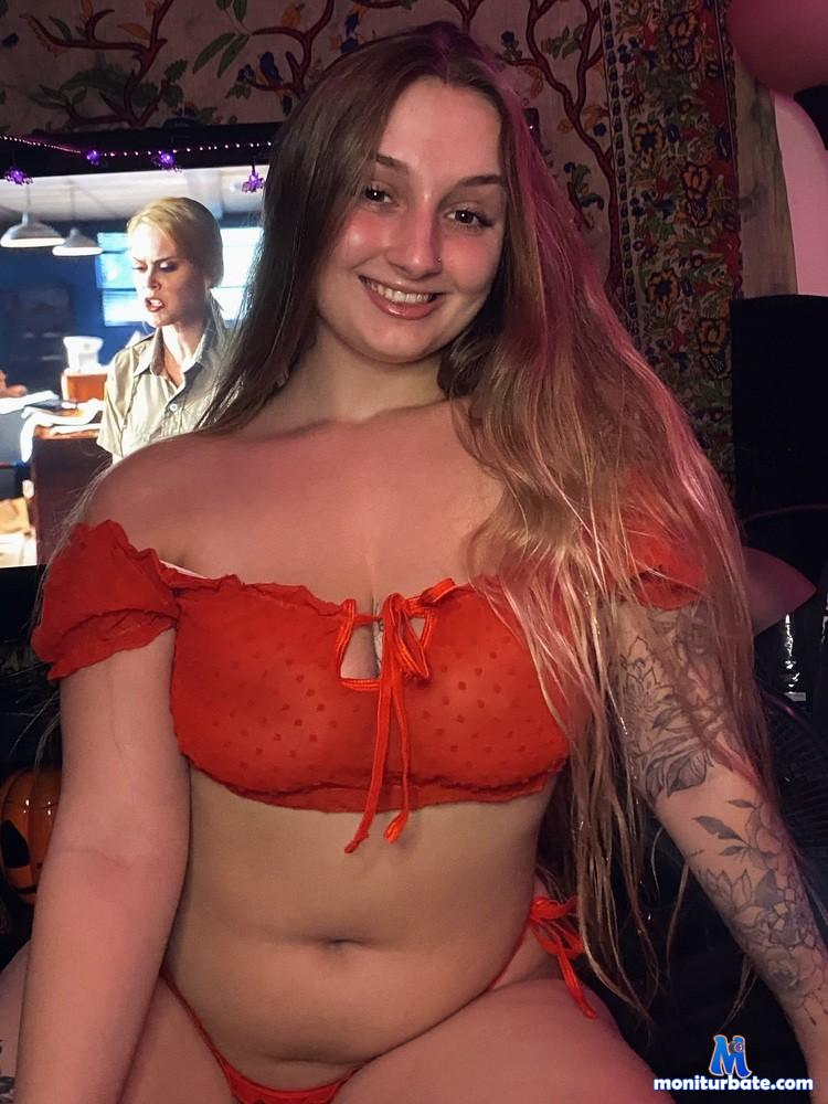 missdolli camsoda livecam performer profile