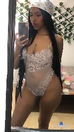 evalunaa-19 Camsoda livecam show performer room profile