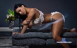 sweet-carolinee Camsoda livecam show performer room profile