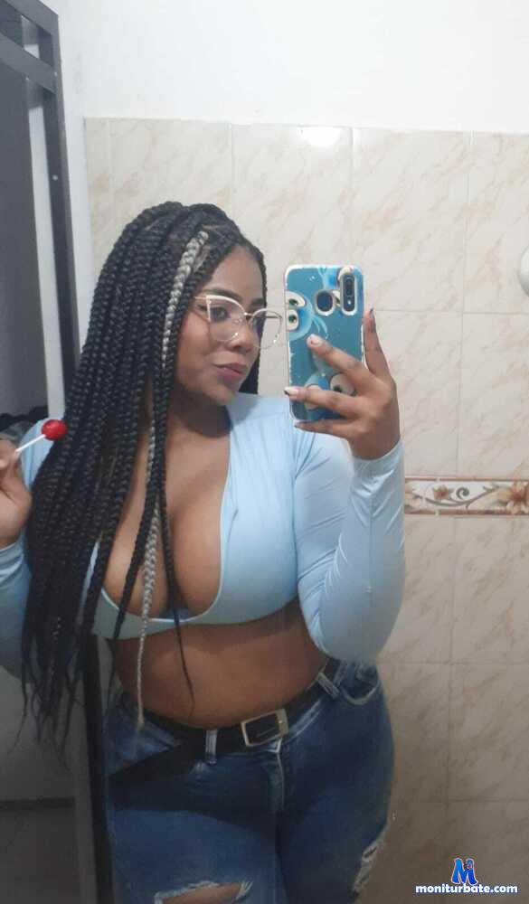 candyhot06 camsoda livecam performer profile
