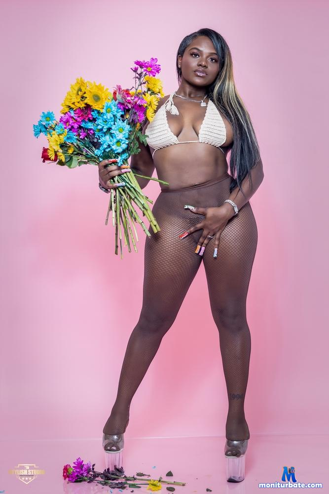 cocoplayboybunny camsoda livecam performer profile