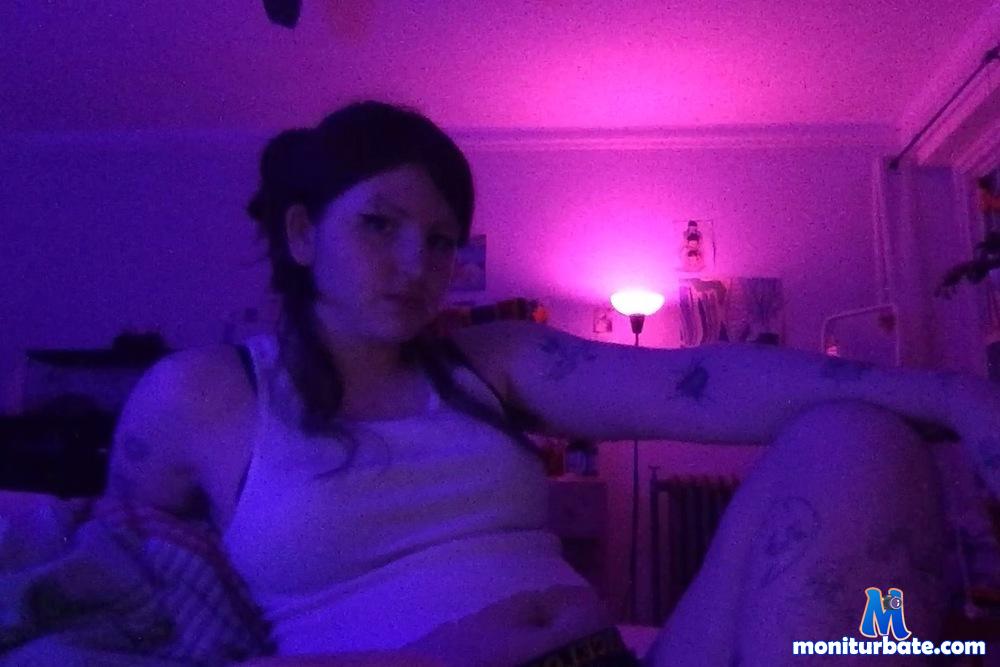 cleoluv camsoda livecam performer profile