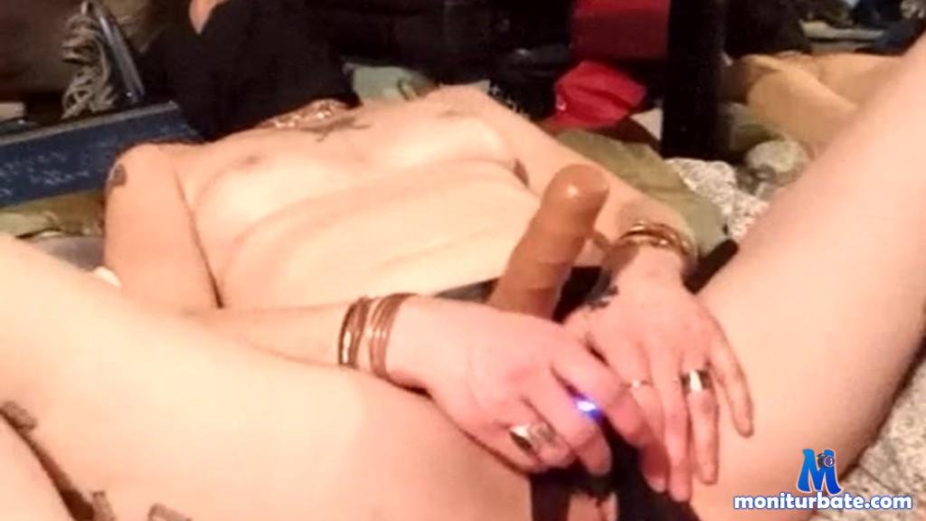 skirtskirt666 camsoda livecam performer profile