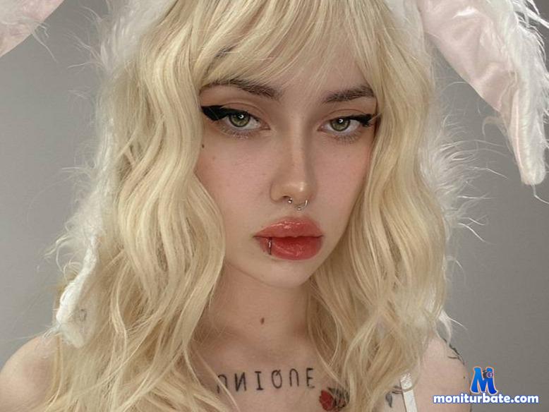 hannahsan camsoda livecam performer profile
