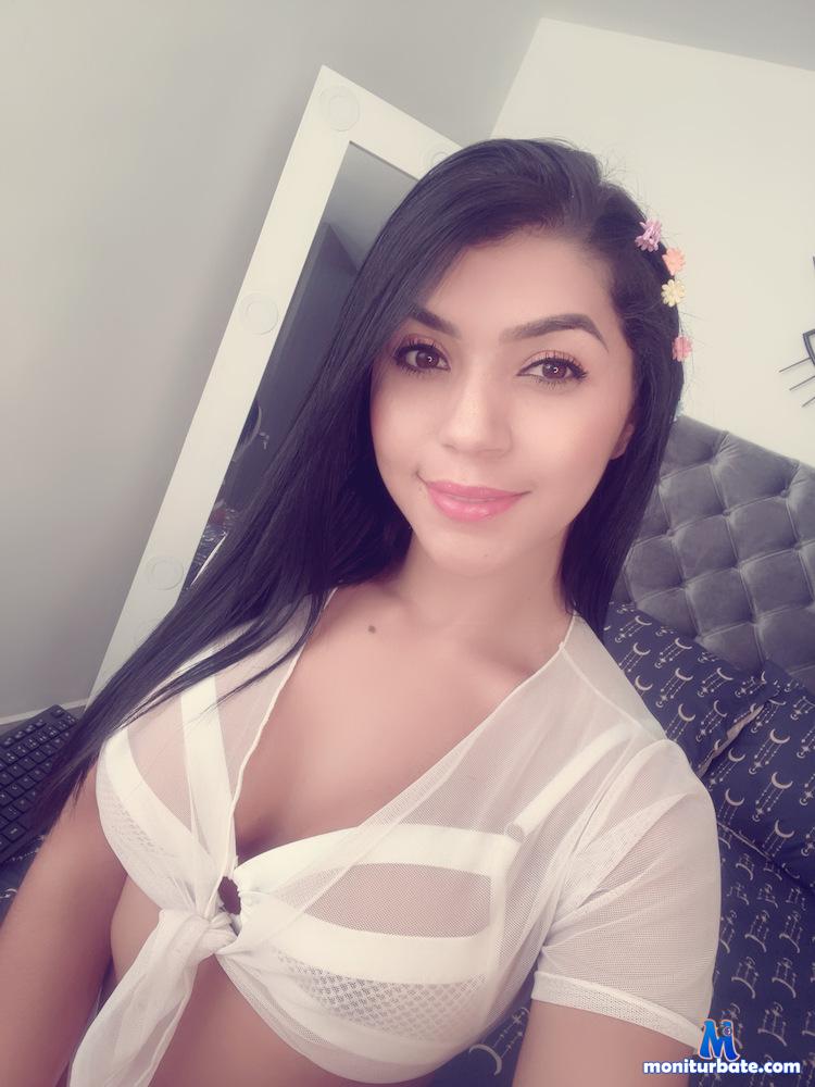 violetta23sex camsoda livecam performer profile