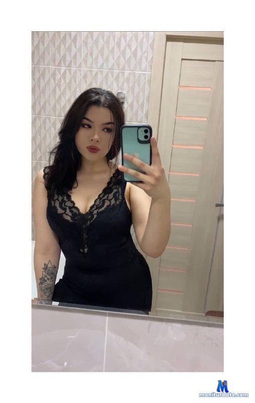 linali1 camsoda livecam performer profile