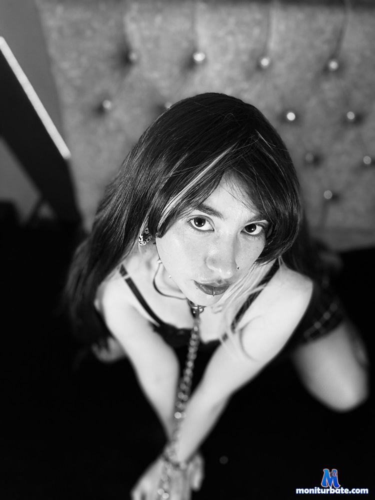 julietta-strom camsoda livecam performer profile