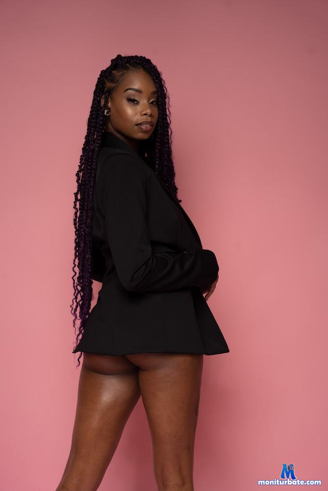 rozay2305 Camsoda performer 